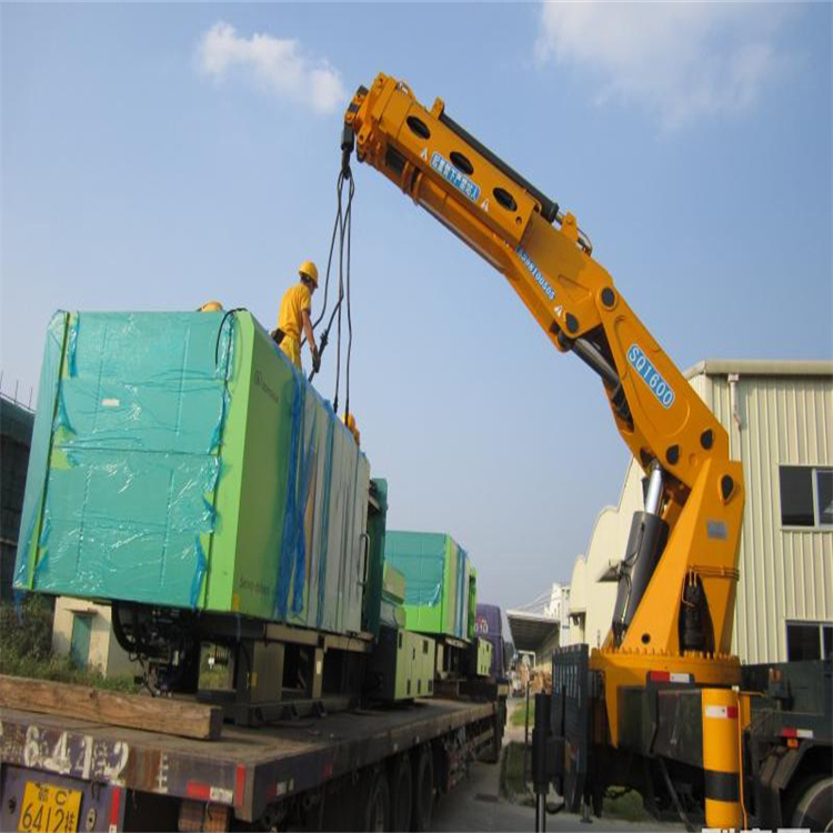 新龙100吨折臂吊出租大概多少钱