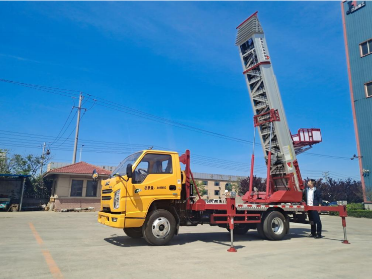 新龙云梯车出租费用解析：如何选择更具性价比的服务