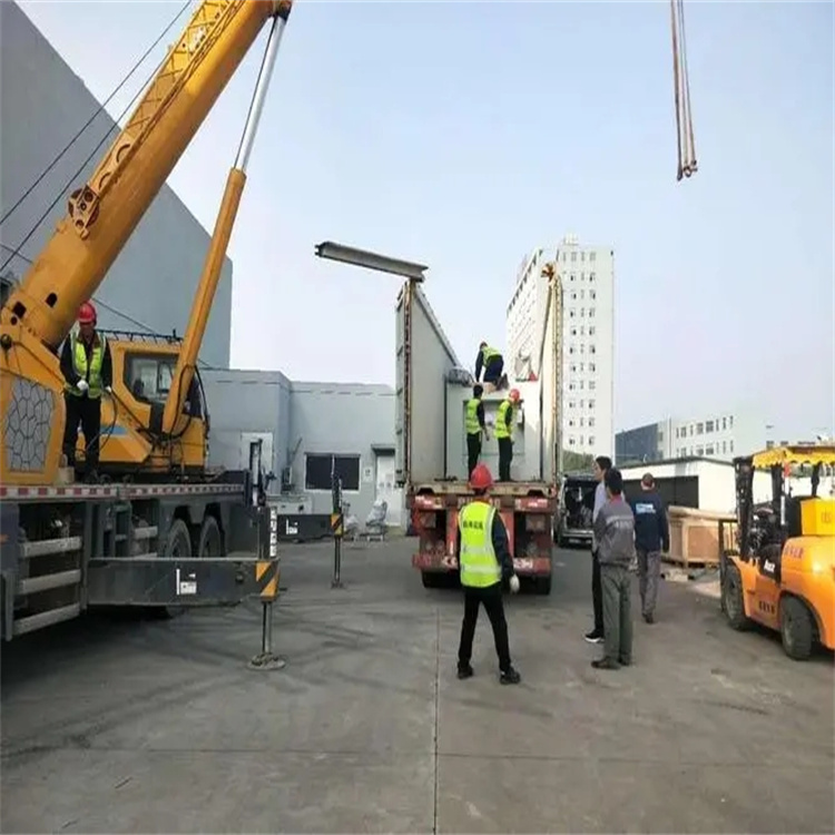 新龙如何找到附近的吊车救援服务