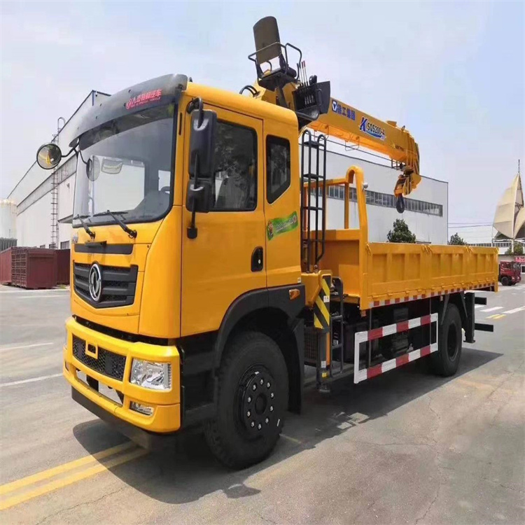 新龙附近找一辆随车吊出租