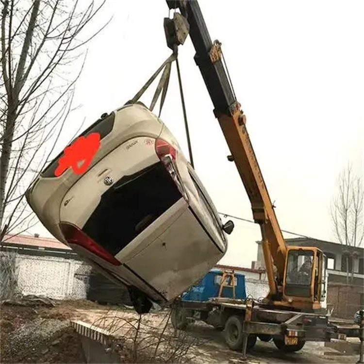 新龙随时待命，吊车24小时道路救援服务全解析