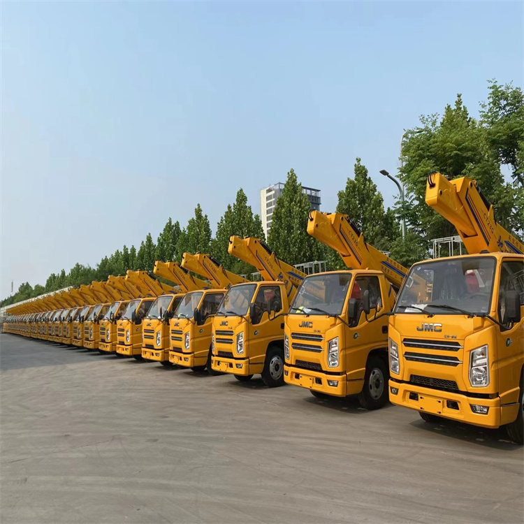 新龙路灯车高空作业车出租|市政维修|广告安装